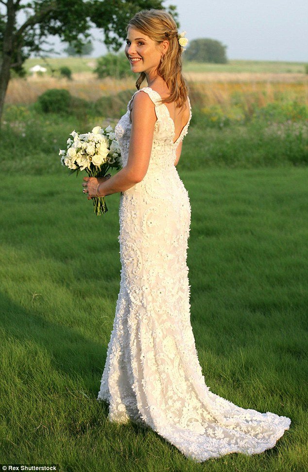 Wedding Dress For 50 Year Old Brides