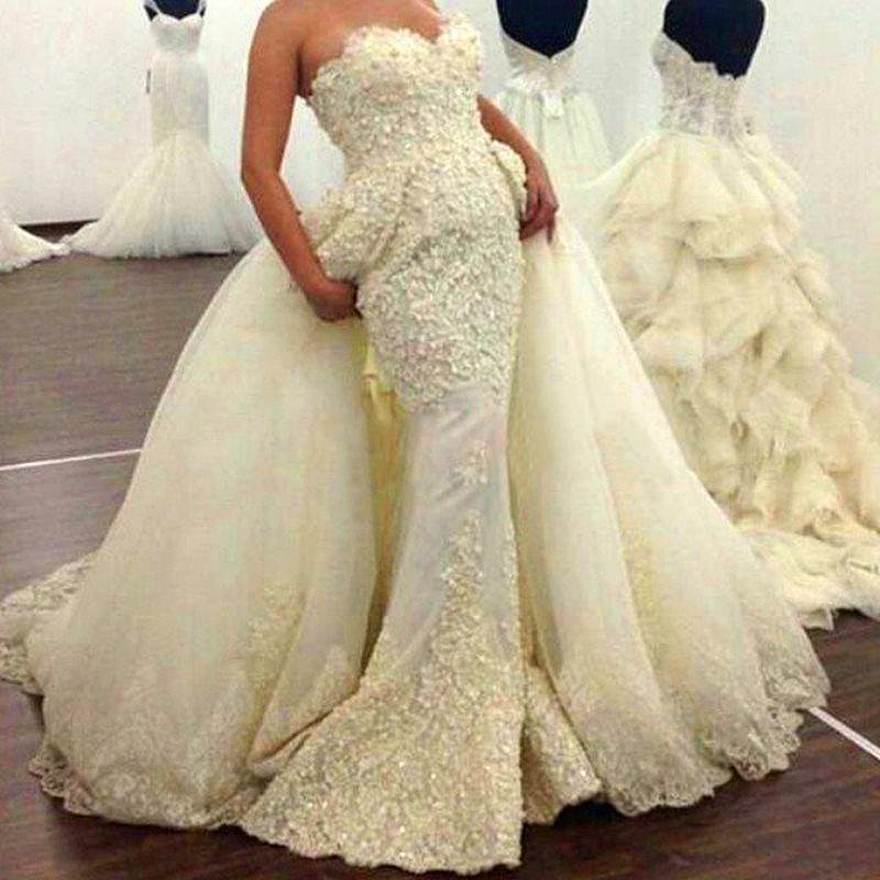 detachable-train-wedding-dress