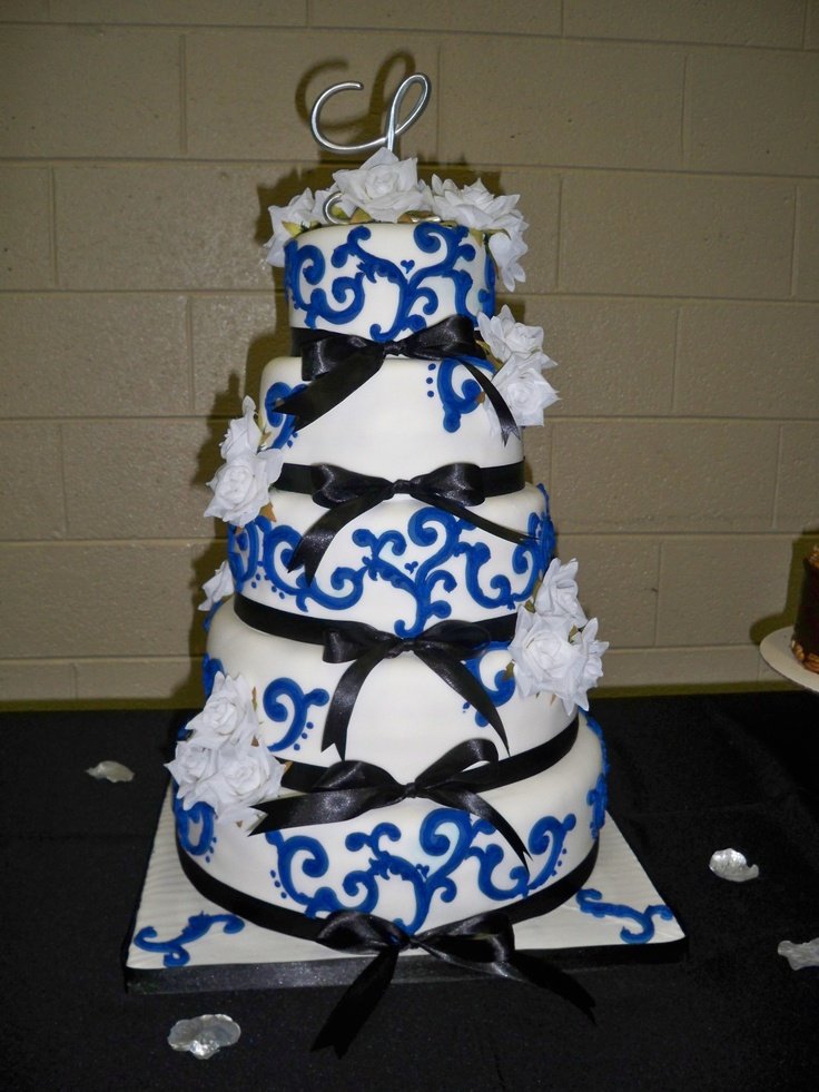 royal-blue-and-black-wedding-ideas-emasscraft