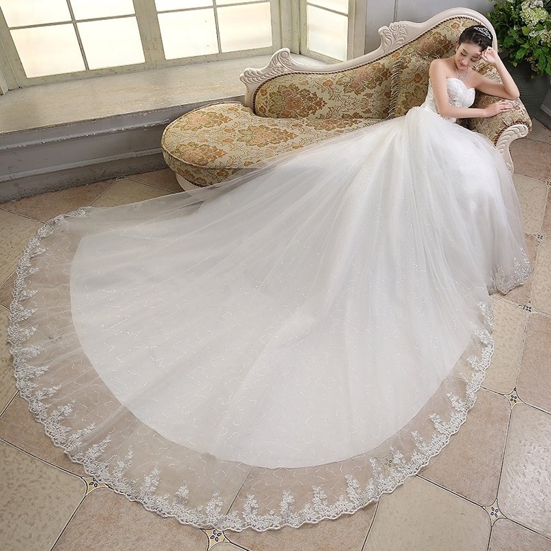 Puffy Wedding Dresses With Long Trains