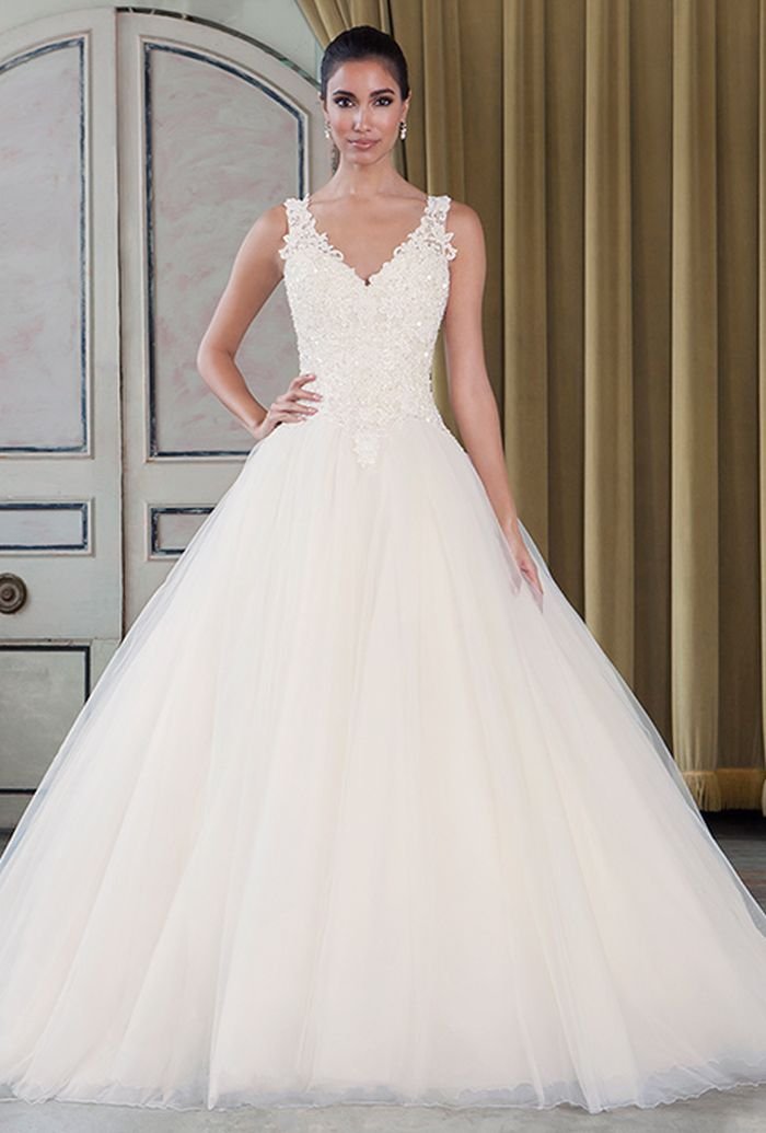 Wedding Dresses For Large Hips