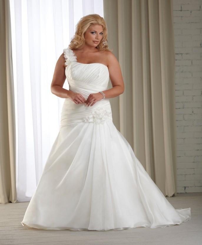 plus-size-wedding-dresses-atlanta